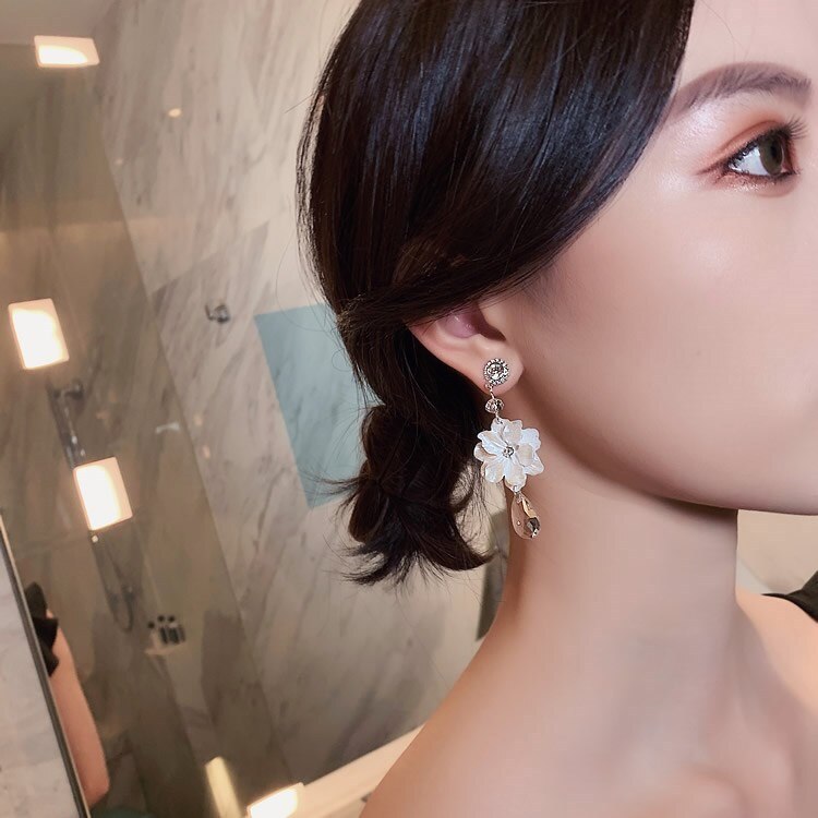 《Ranking No. 4》SM−2004 【即納】アンティークフラワードロップピアス/イヤリング