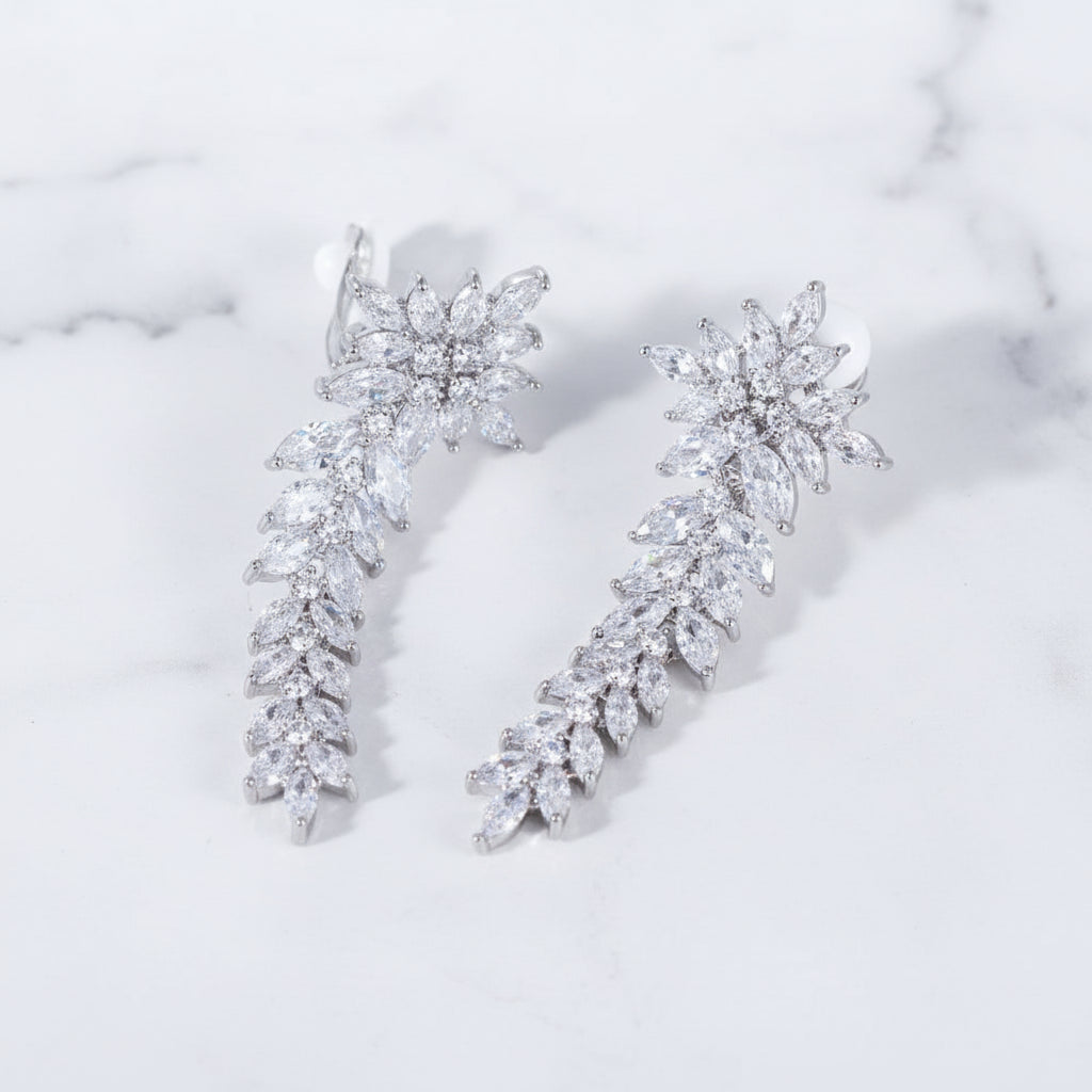 SM-2017 リーフグレイス・ロングイヤリング